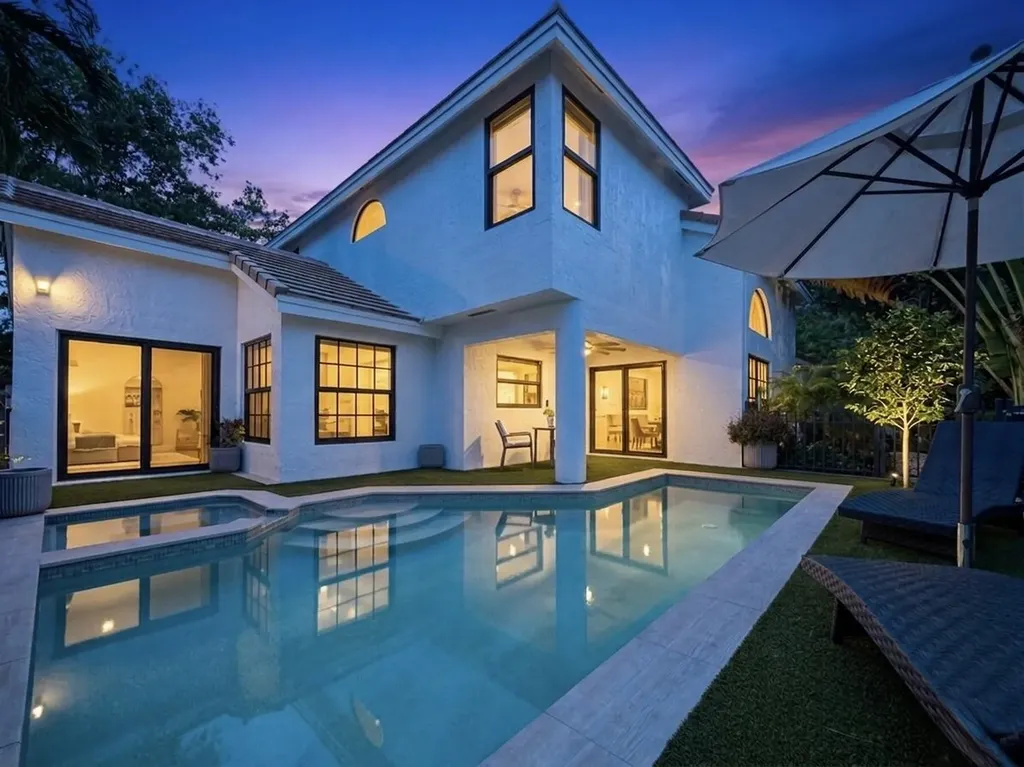 240 Sherwood Forest Drive Delray Beach FL 33445