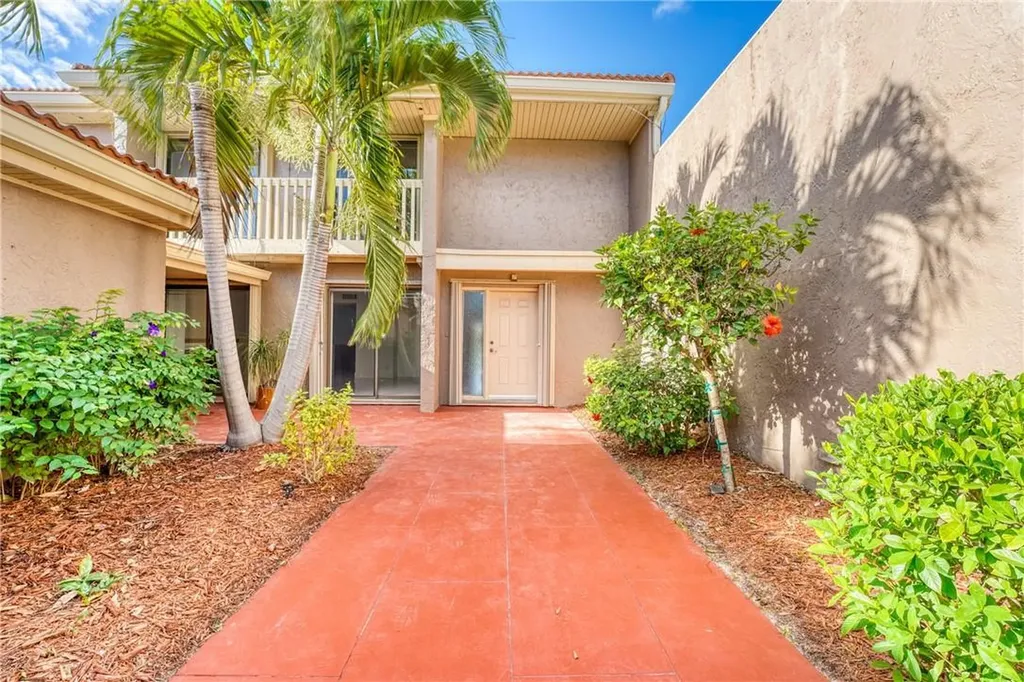 103 St Andrews Road Hollywood FL 33021