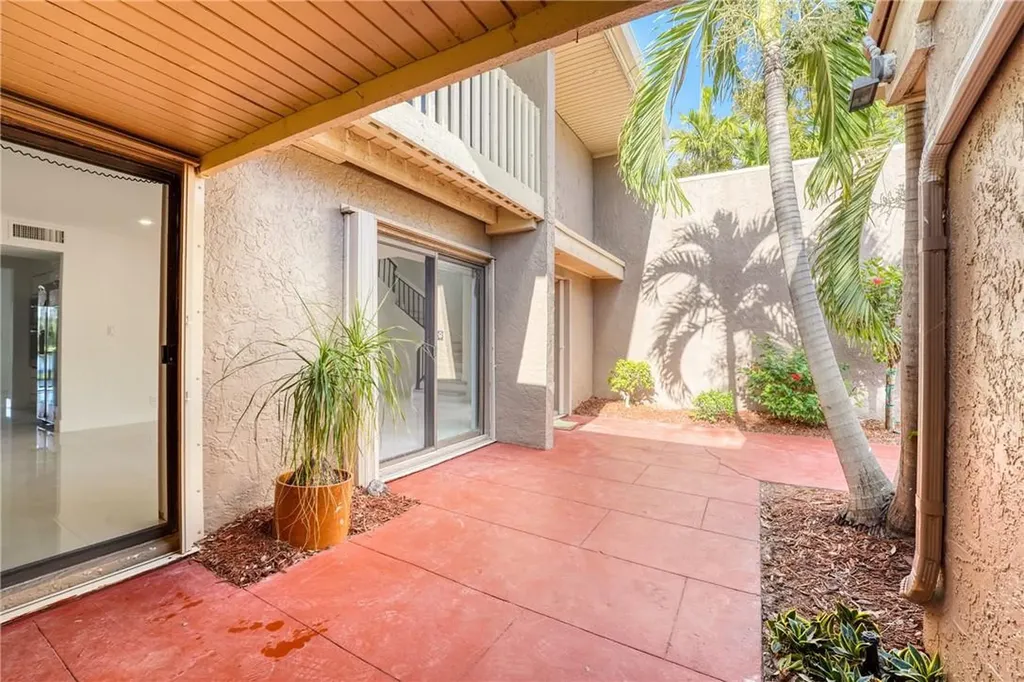 103 St Andrews Road Hollywood FL 33021