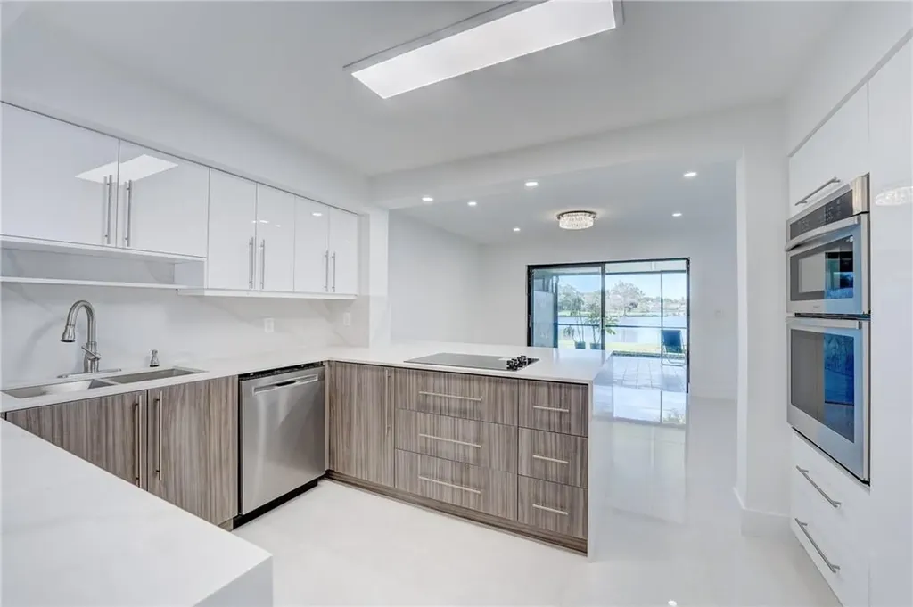 103 St Andrews Road Hollywood FL 33021