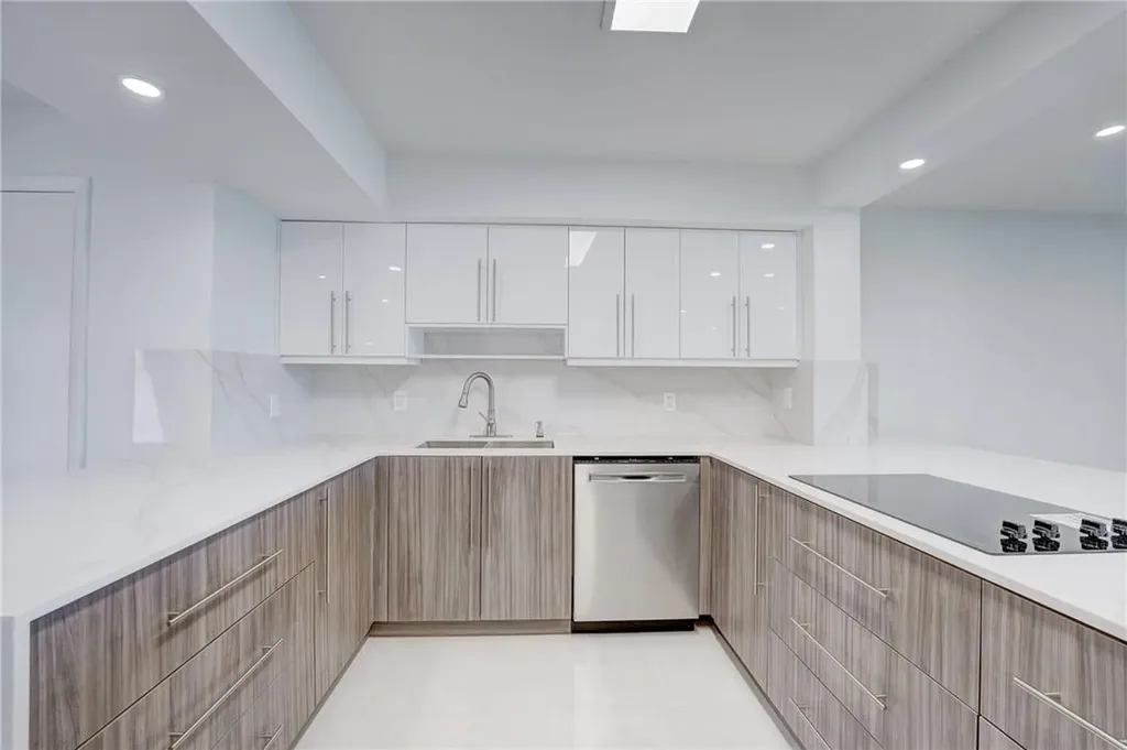 103 St Andrews Road Hollywood FL 33021