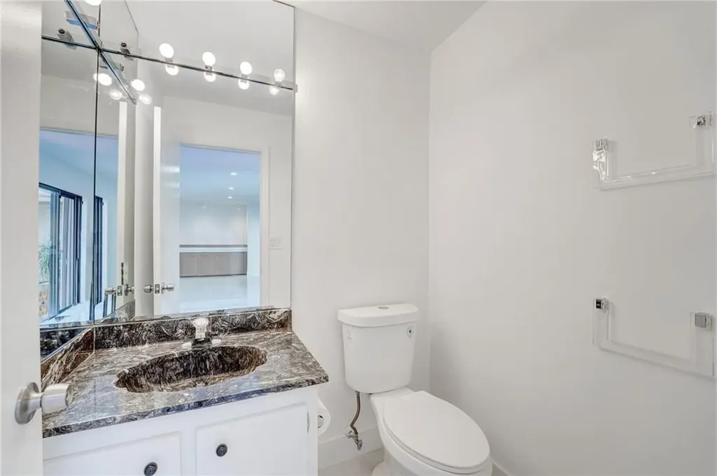 103 St Andrews Road Hollywood FL 33021