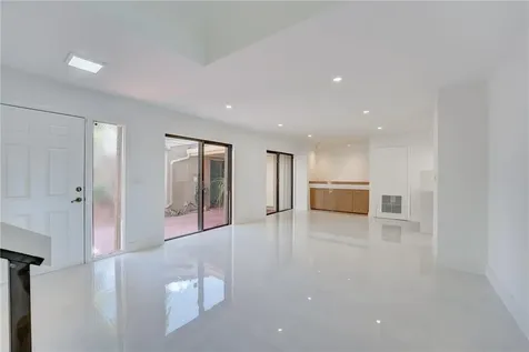 103 St Andrews Road Hollywood FL 33021