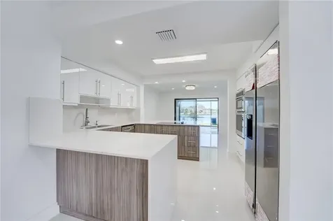 103 St Andrews Road Hollywood FL 33021