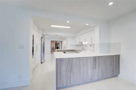 103 St Andrews Road Hollywood FL 33021