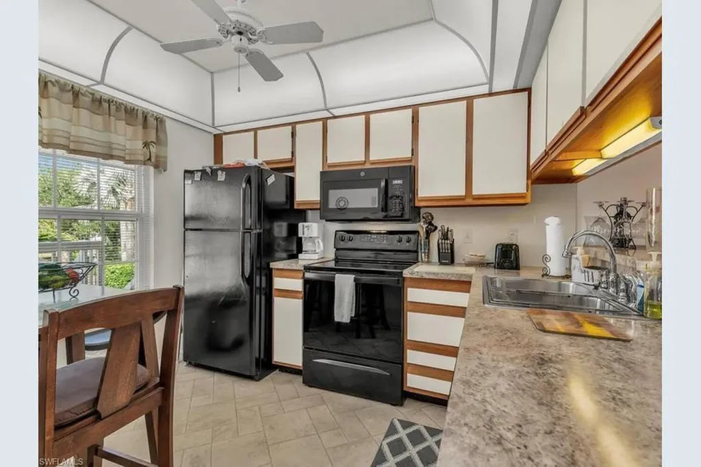 850 Elkhorn Court Marco Island FL 34145