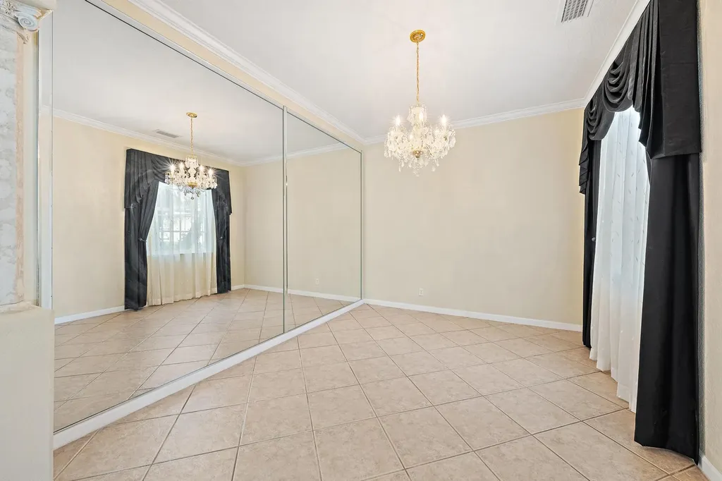 144 Berenger Walk Royal Palm Beach FL 33414