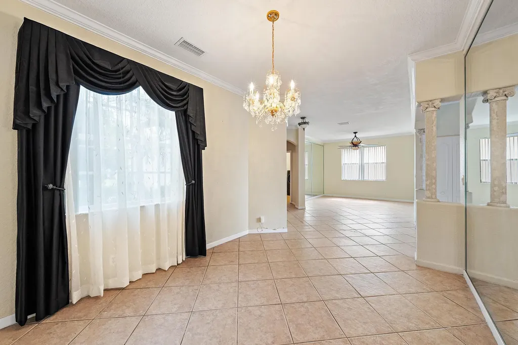 144 Berenger Walk Royal Palm Beach FL 33414