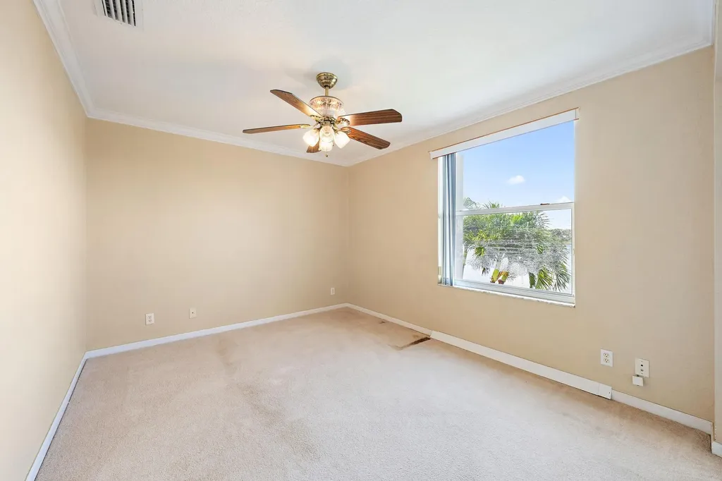 144 Berenger Walk Royal Palm Beach FL 33414