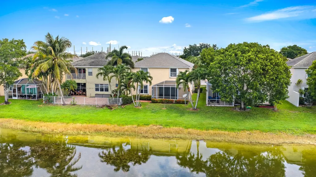 144 Berenger Walk Royal Palm Beach FL 33414