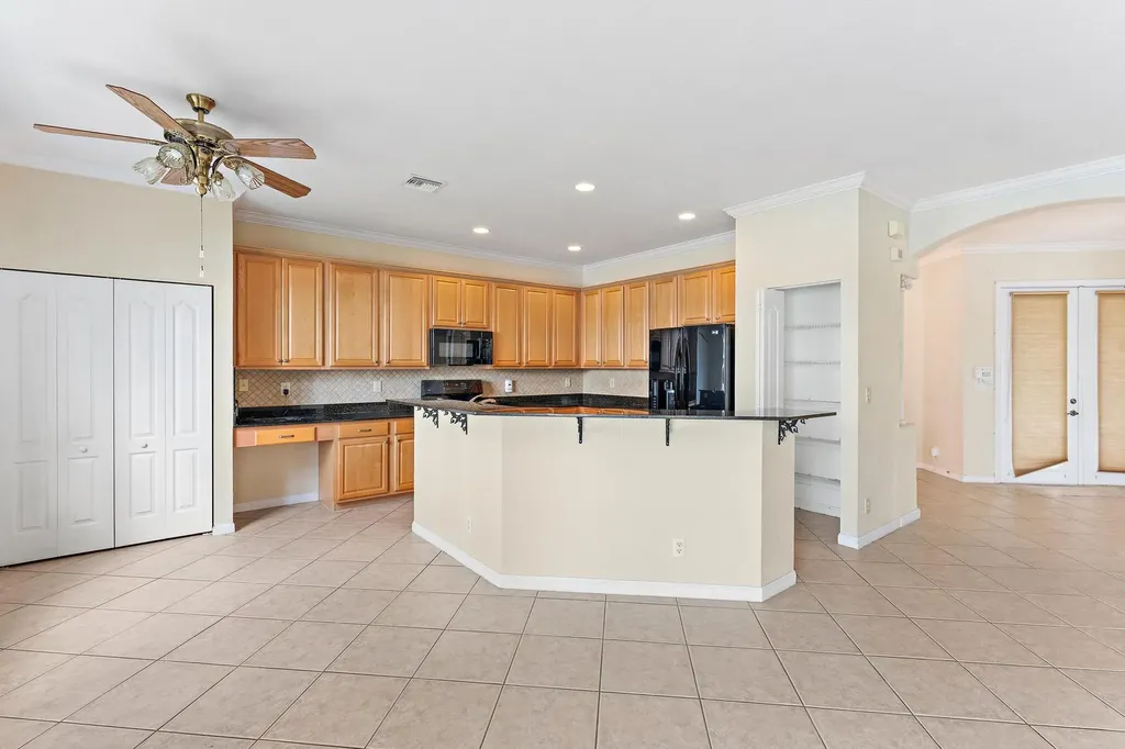 144 Berenger Walk Royal Palm Beach FL 33414