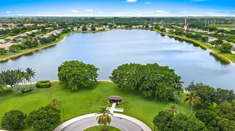 144 Berenger Walk Royal Palm Beach FL 33414