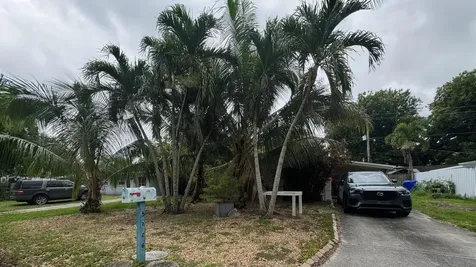 5726 Douglas Street Hollywood FL 33021