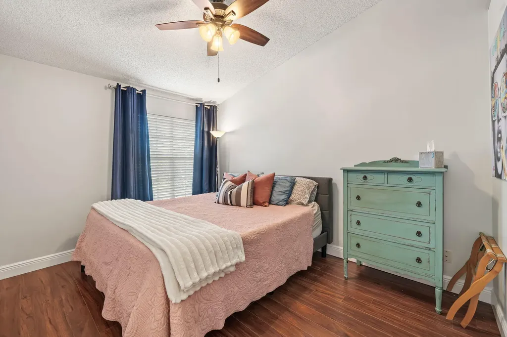 5250 Sapphire Valley Boca Raton FL 33486