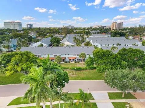 5250 Sapphire Valley Boca Raton FL 33486
