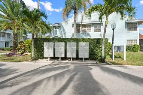 5250 Sapphire Valley Boca Raton FL 33486