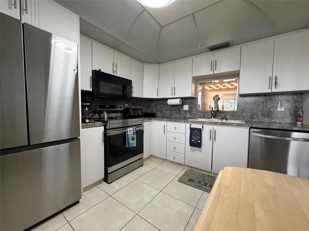 2304 Lucaya Lane Coconut Creek FL 33066