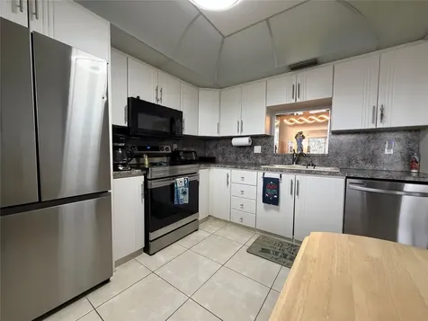 2304 Lucaya Lane Coconut Creek FL 33066