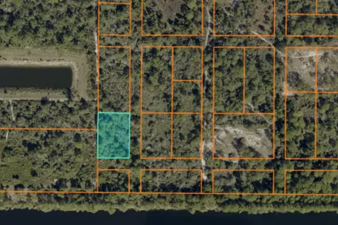 -- Cayuga Avenue Fort Pierce FL 34946