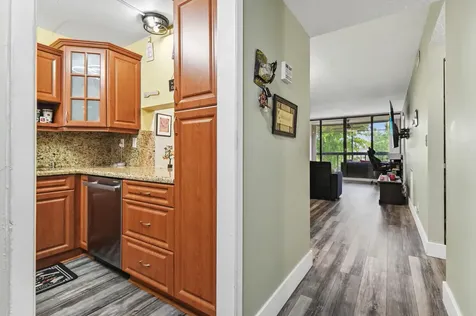 8441 Forest Hills Drive Coral Springs FL 33065