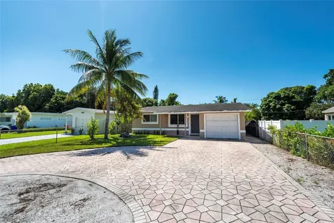 2726 Adams Street Hollywood FL 33020