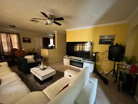 4730 NE 2nd Avenue NE Deerfield Beach FL 33064