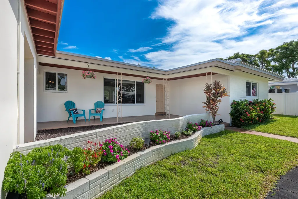 1777 NE 46th Street Oakland Park FL 33334