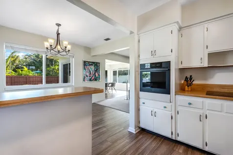 1777 NE 46th Street Oakland Park FL 33334