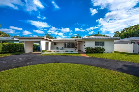 1777 NE 46th Street Oakland Park FL 33334