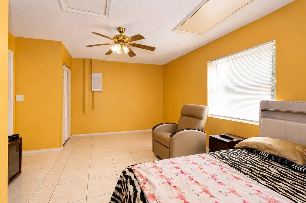10304 Pippin Lane Royal Palm Beach FL 33411