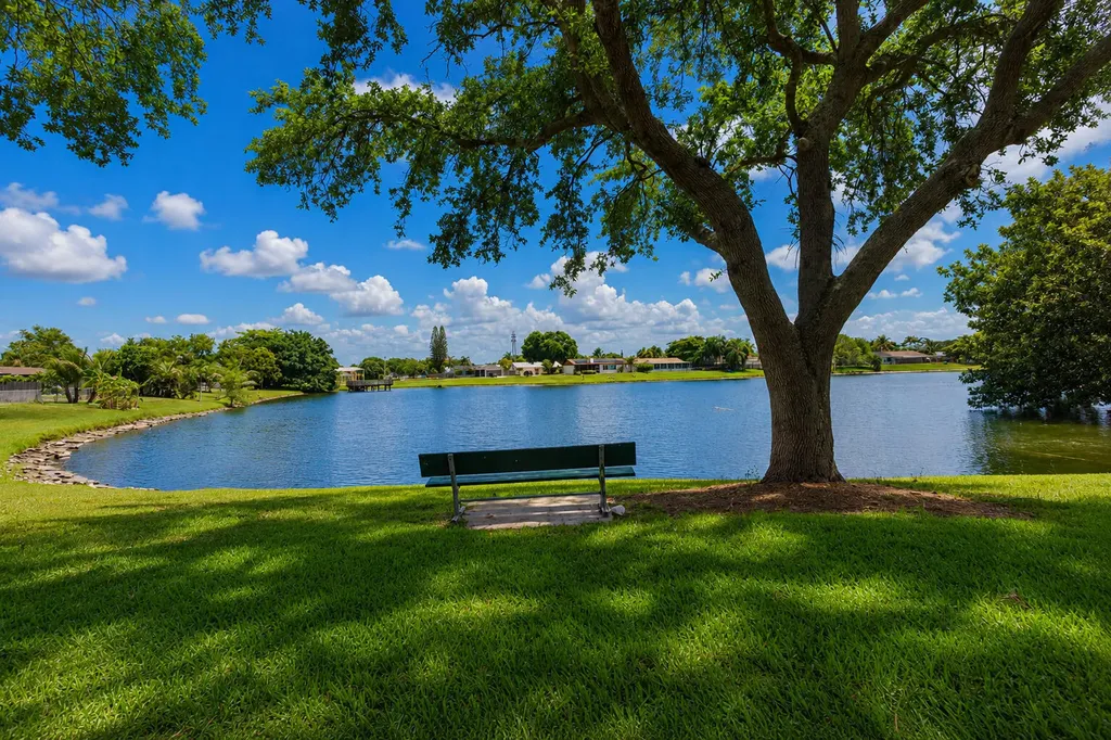 10304 Pippin Lane Royal Palm Beach FL 33411