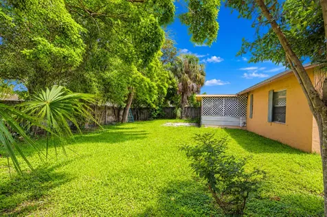 10304 Pippin Lane Royal Palm Beach FL 33411