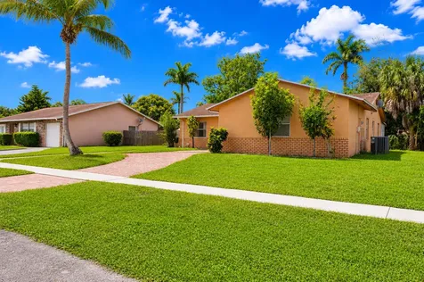 10304 Pippin Lane Royal Palm Beach FL 33411