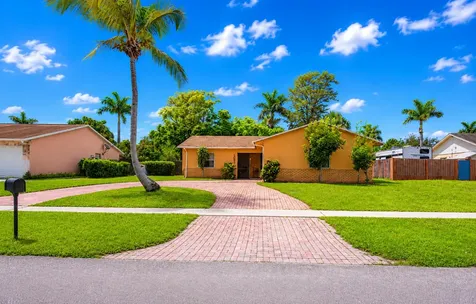 10304 Pippin Lane Royal Palm Beach FL 33411
