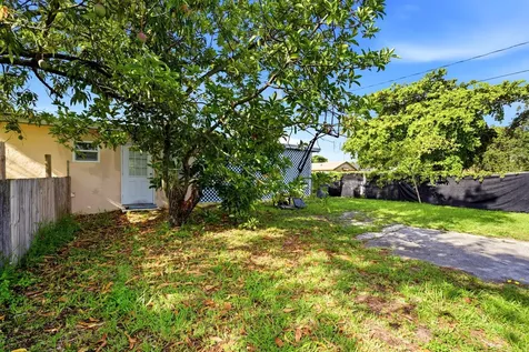 823 Doctor Martin Luther King Junior Boulevard Pompano Beach FL 33060