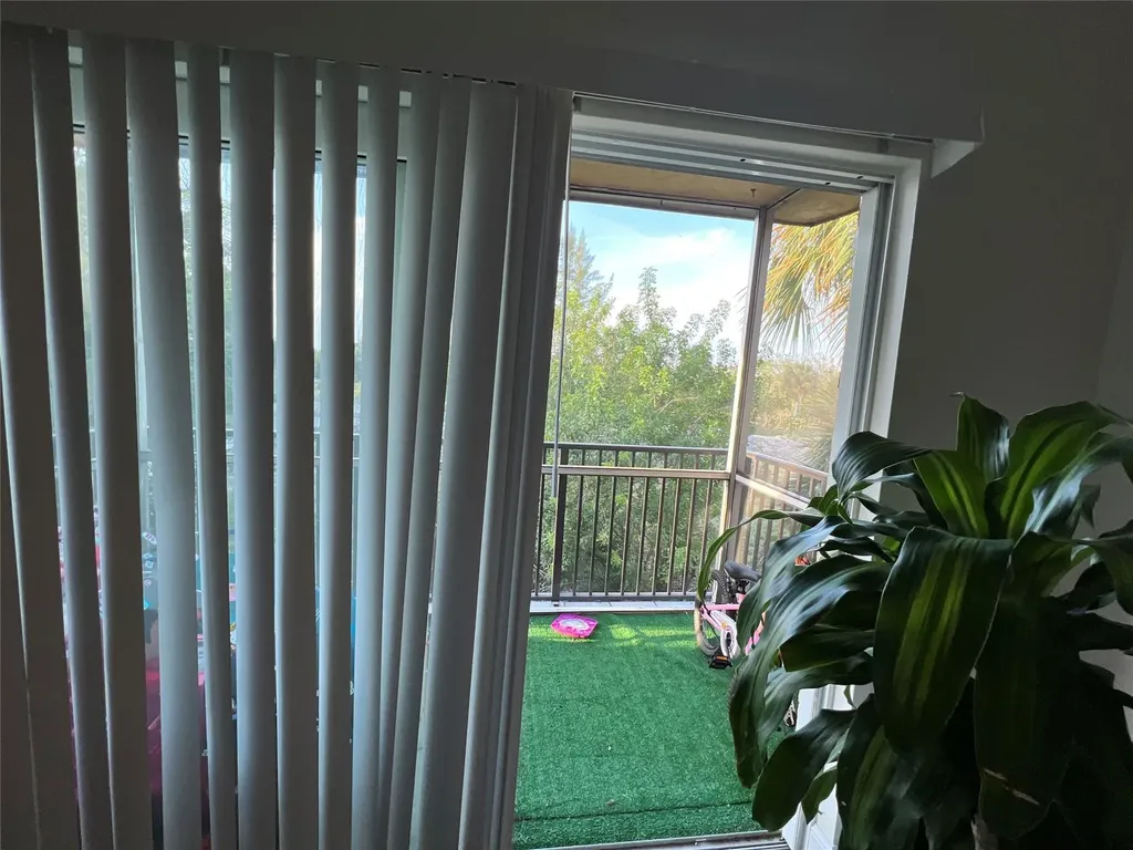 1061 NW 45th Street Pompano Beach FL 33064