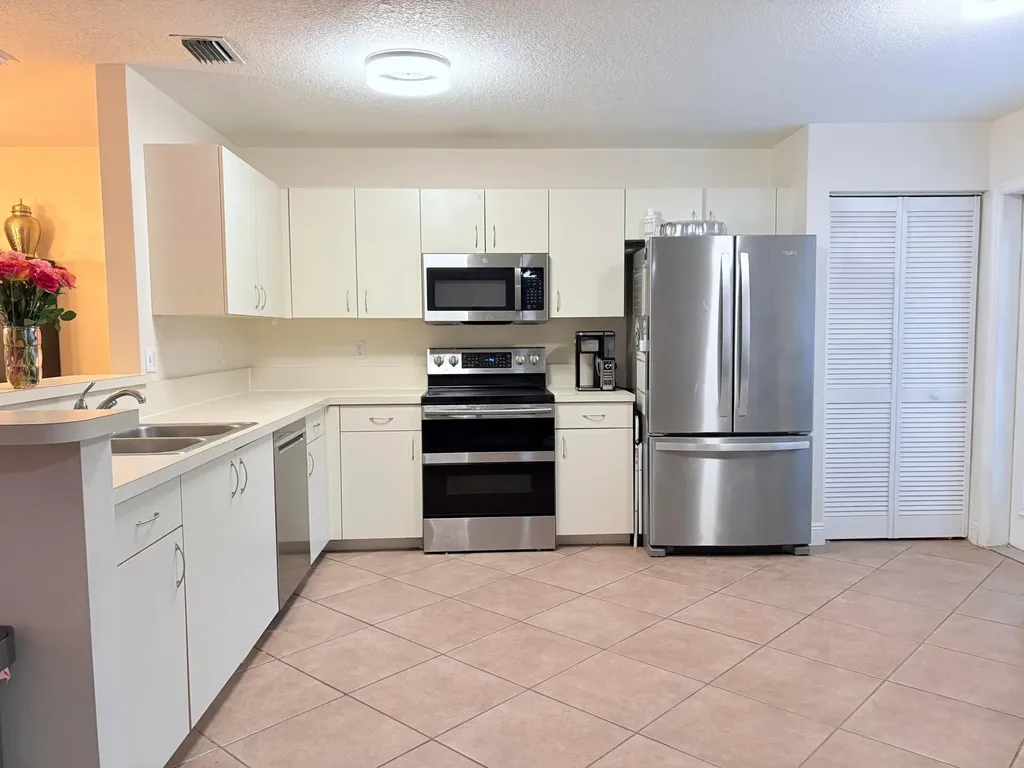 72 Fairway Lane Royal Palm Beach FL 33411