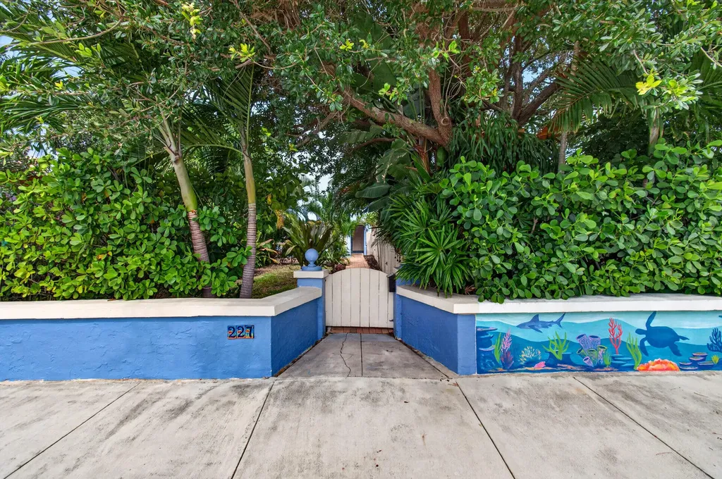 227 N M Street Lake Worth Beach FL 33460