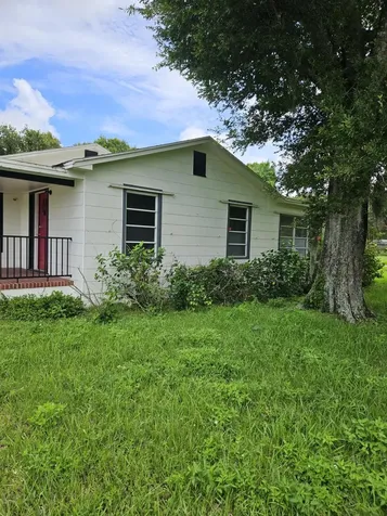 2304 S 41st Street Fort Pierce FL 34950