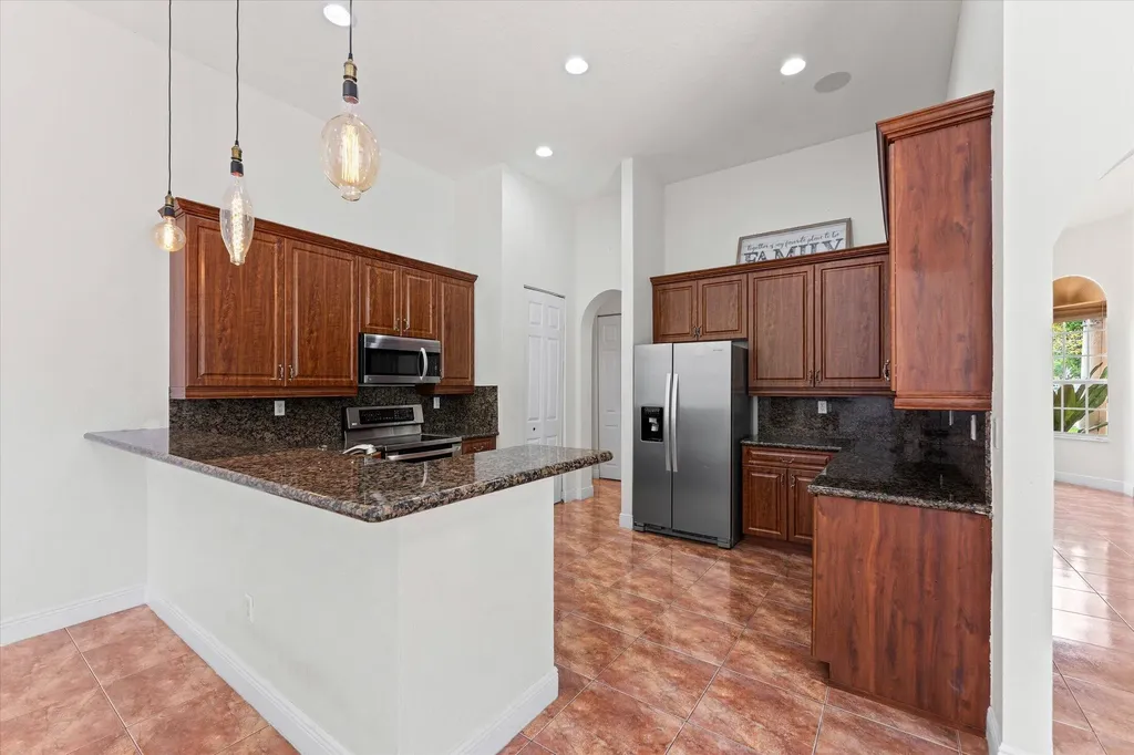 7140 Pinecreek Way Coconut Creek FL 33073