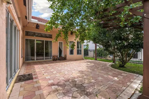 7140 Pinecreek Way Coconut Creek FL 33073