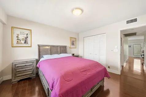 1401 SW 134th Way Pembroke Pines FL 33027