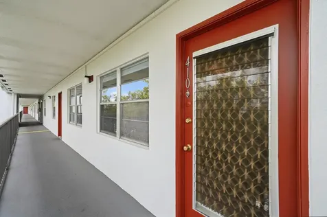 1401 SW 134th Way Pembroke Pines FL 33027