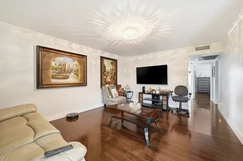 1401 SW 134th Way Pembroke Pines FL 33027