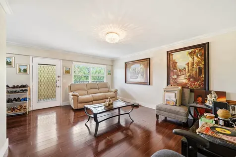 1401 SW 134th Way Pembroke Pines FL 33027