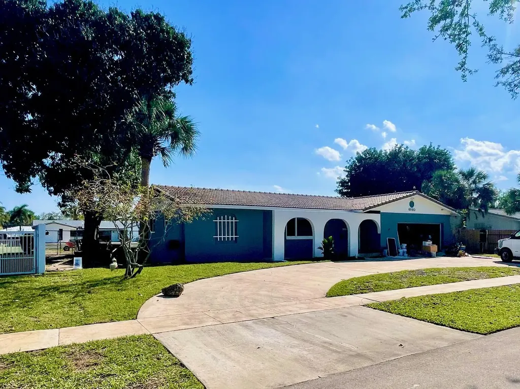 6160 SW 14th Street Plantation FL 33317