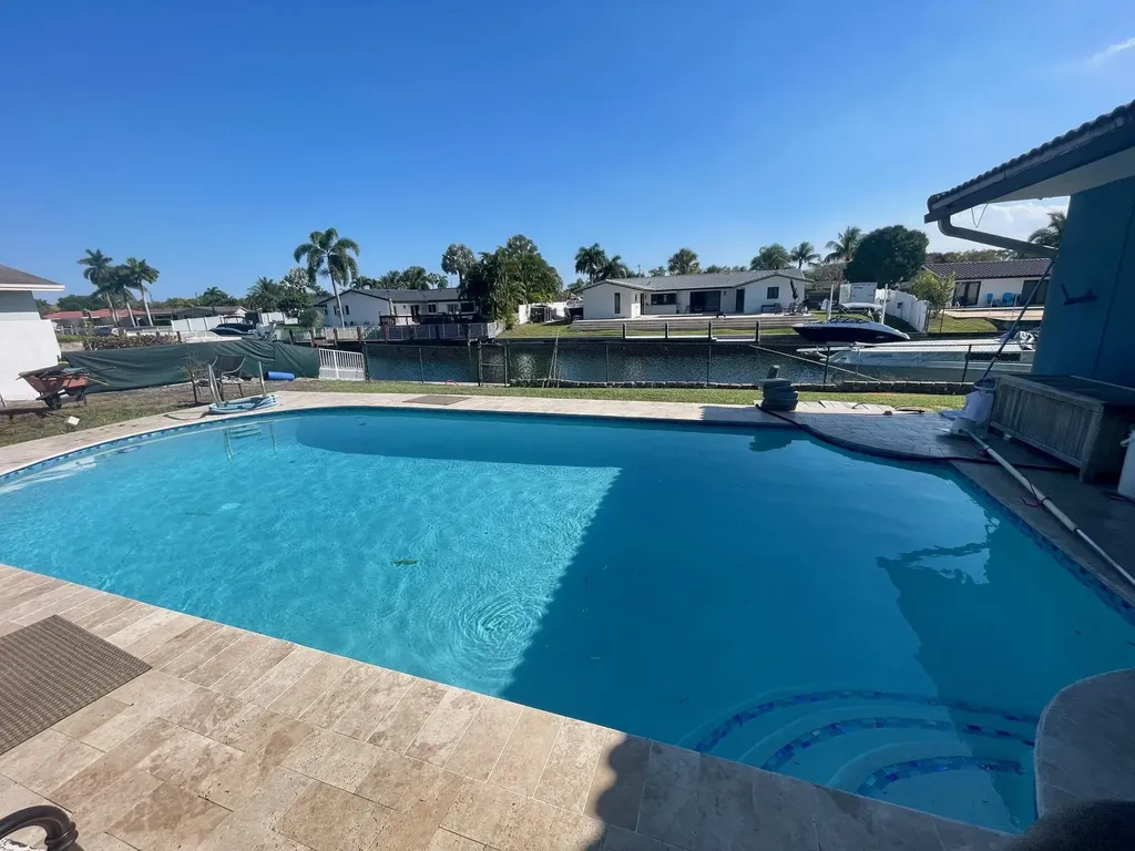 6160 SW 14th Street Plantation FL 33317