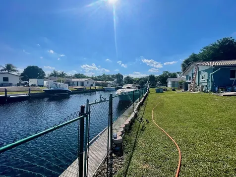 6160 SW 14th Street Plantation FL 33317
