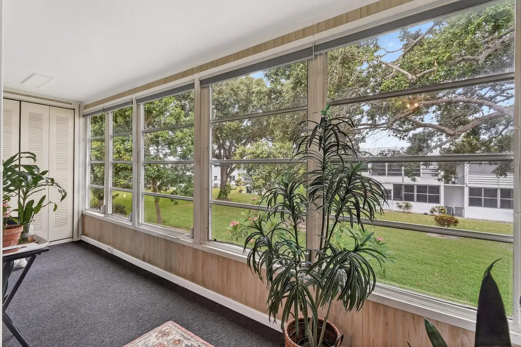 238 Sussex L West Palm Beach FL 33417