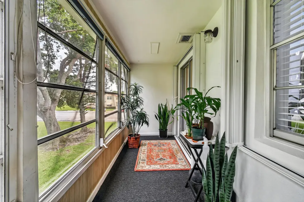 238 Sussex L West Palm Beach FL 33417